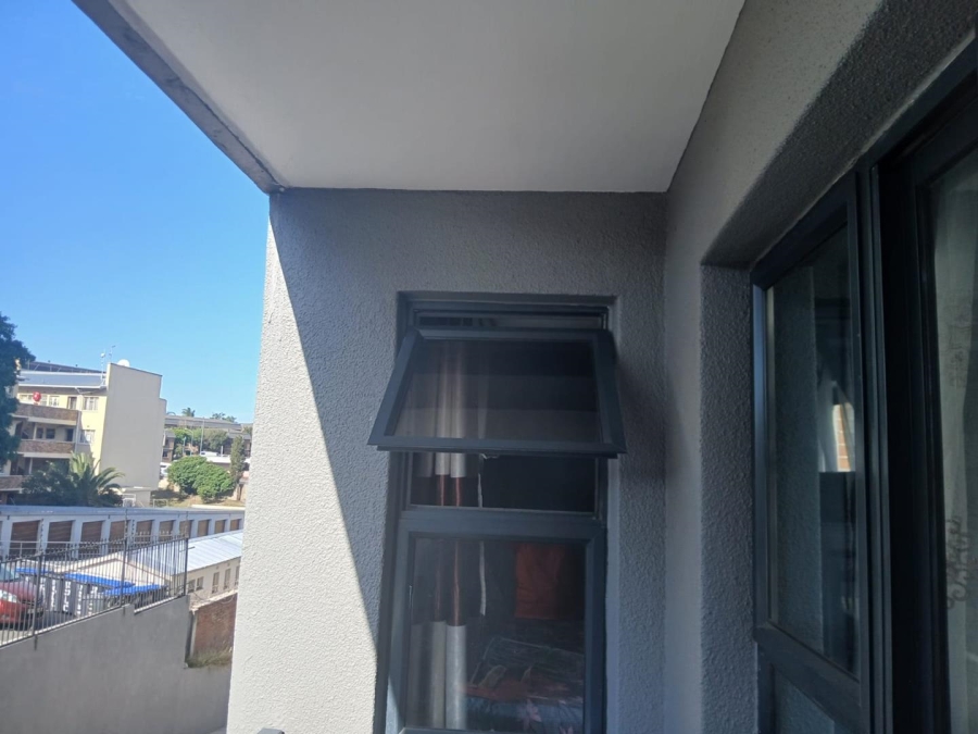 2 Bedroom Property for Sale in Bellville Park Western Cape